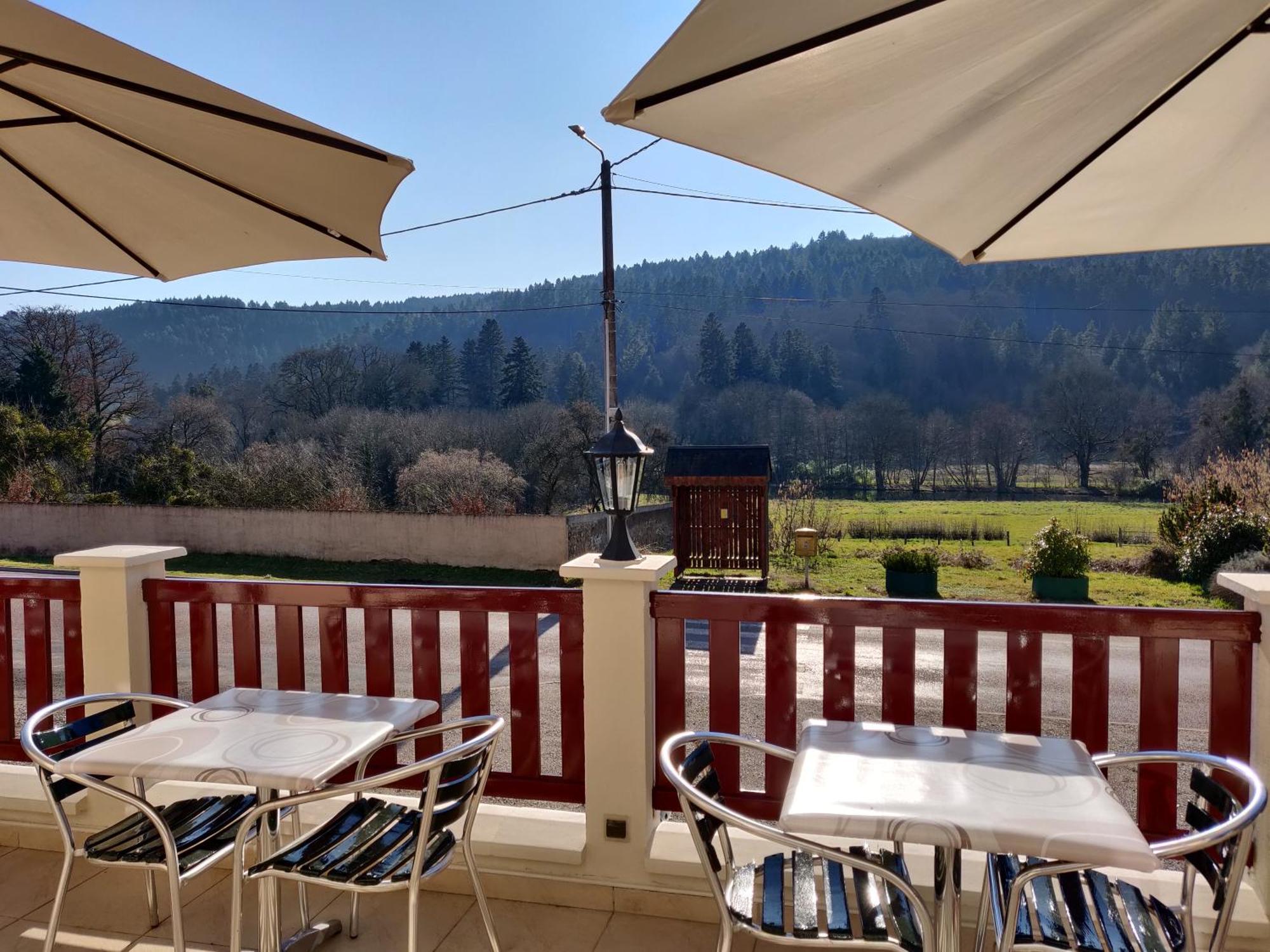Auberge de La Chaloire La Petite-Verrière Exterior foto