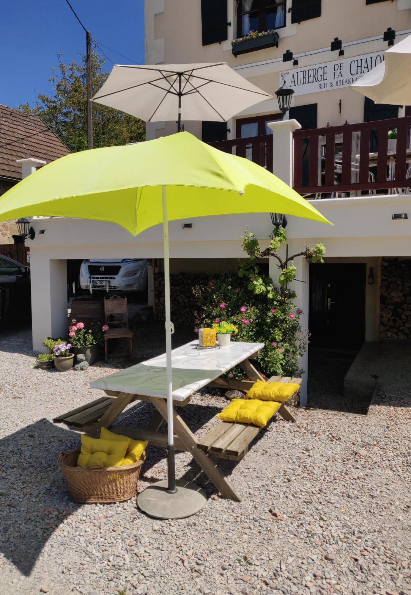 Auberge de La Chaloire La Petite-Verrière Exterior foto