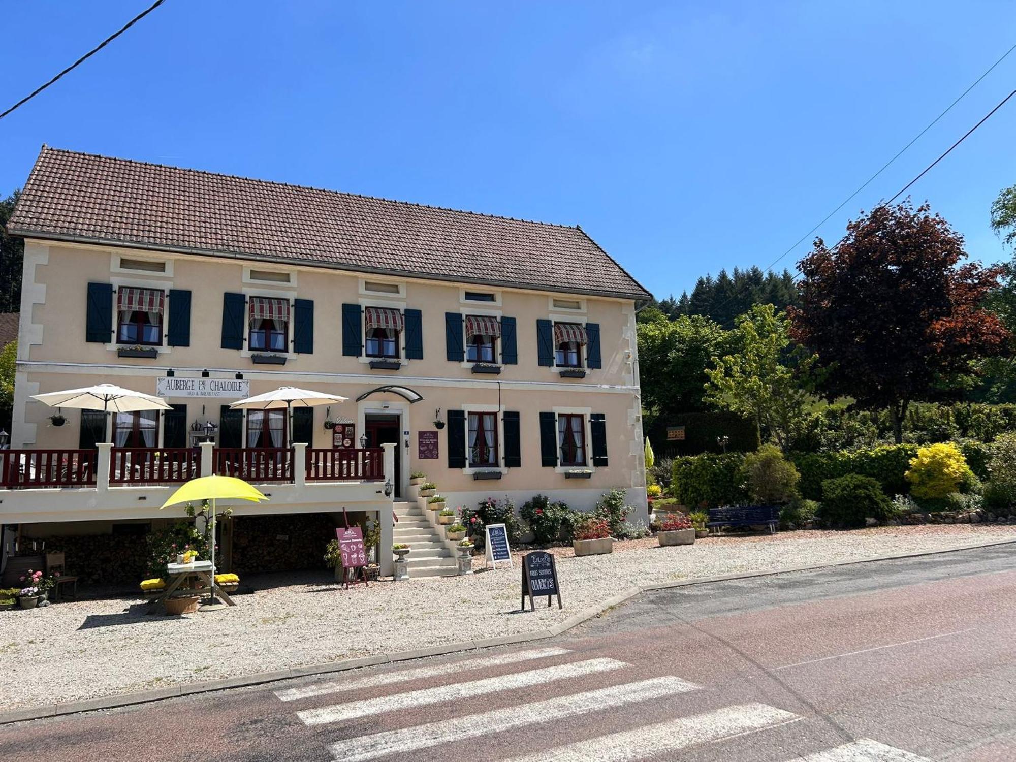 Auberge de La Chaloire La Petite-Verrière Exterior foto